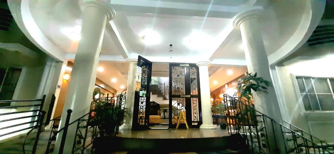 Casa Micarosa Hotel Манила Экстерьер фото