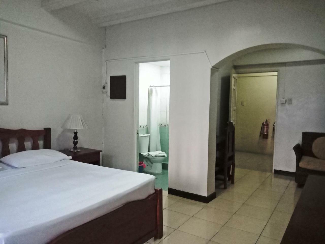 Casa Micarosa Hotel Манила Экстерьер фото